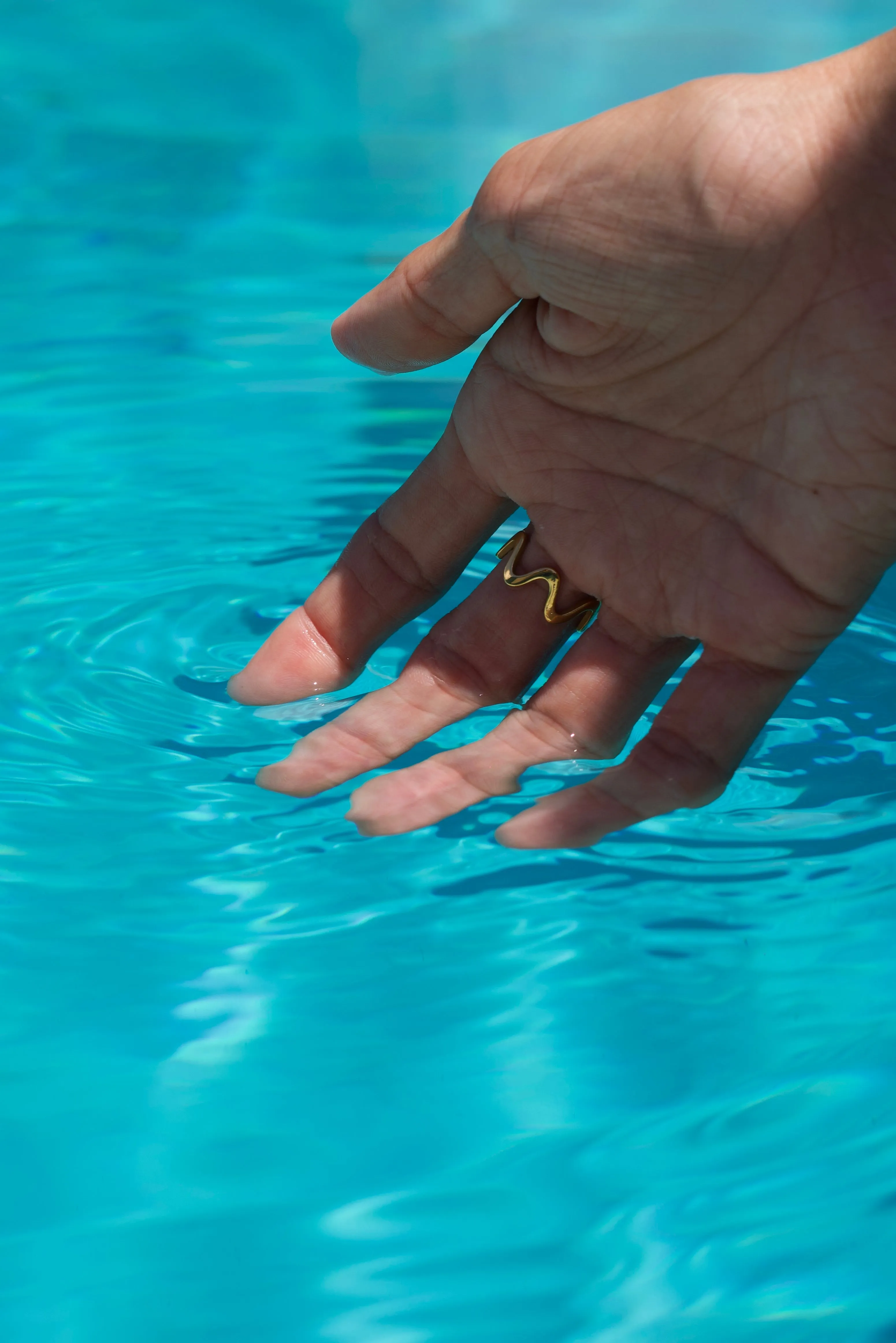 Gold Wavy Ring