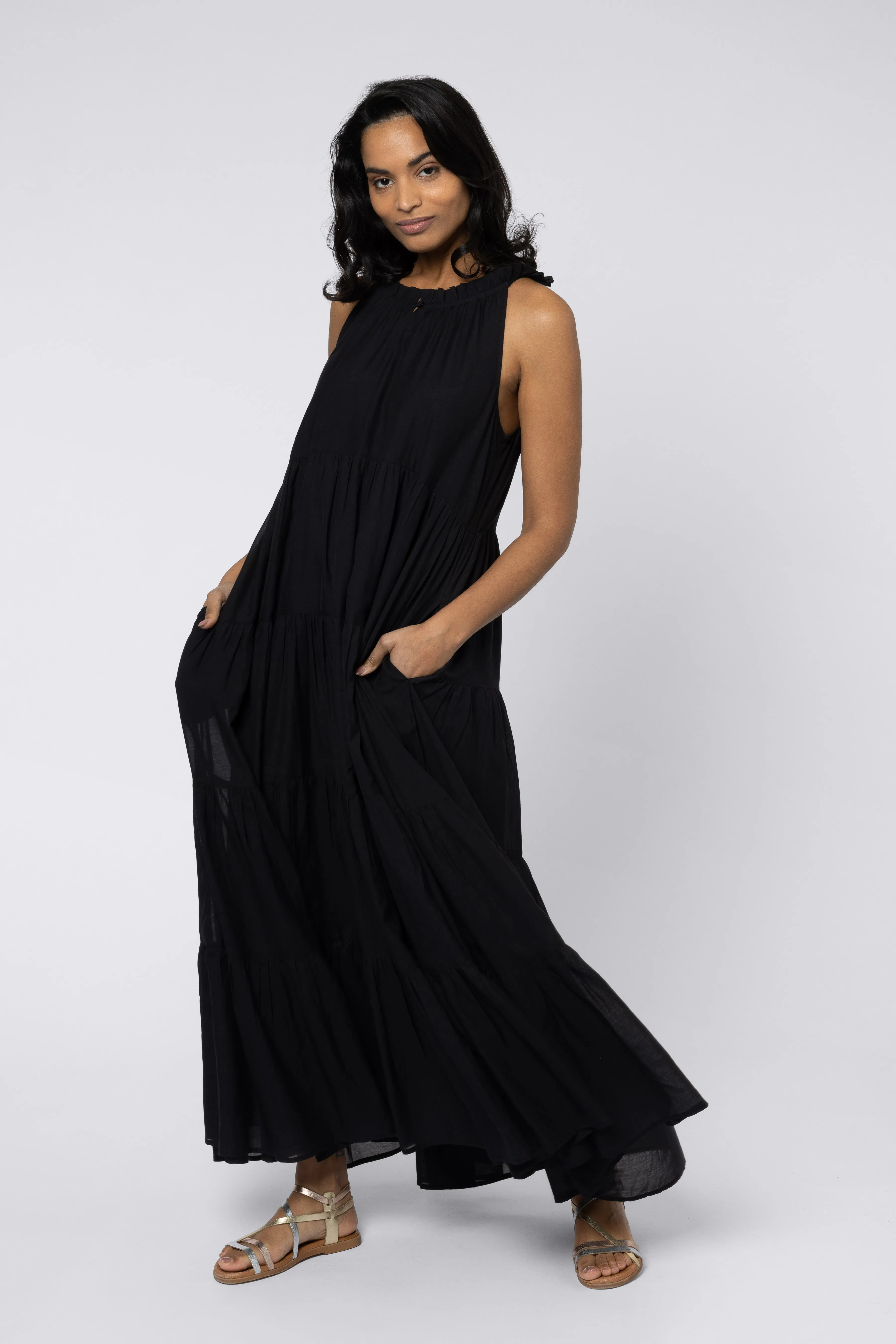 RUBY TIERED MAXI DRESS (BLACK)